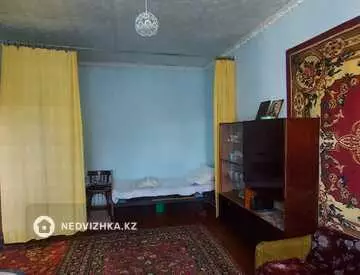 1-комнатная квартира, этаж 2 из 2, 50 м², на длительный срок