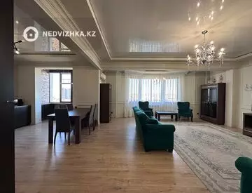 4-комнатная квартира, этаж 10 из 13, 151 м²