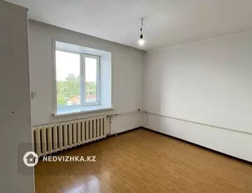 3-комнатная квартира, этаж 5 из 6, 58 м²