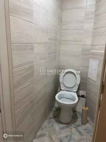 1-комнатная квартира, этаж 4 из 5, 36 м²