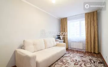 1-комнатная квартира, этаж 8 из 9, 38 м²