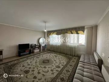 2-комнатная квартира, этаж 4 из 14, 90 м²