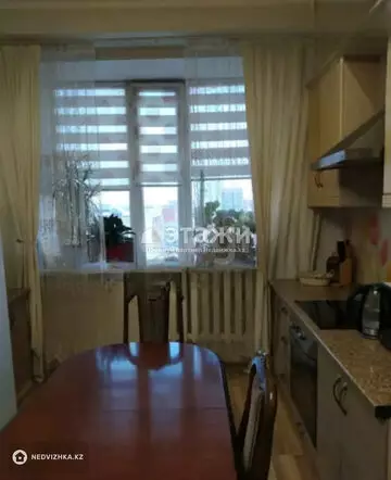 3-комнатная квартира, этаж 10 из 13, 53 м²