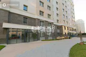 4-комнатная квартира, этаж 2 из 10, 122 м²