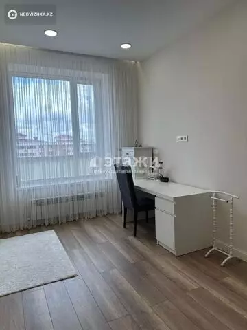 1-комнатная квартира, этаж 12 из 12, 42 м²