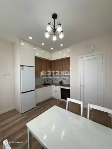 1-комнатная квартира, этаж 12 из 12, 42 м²