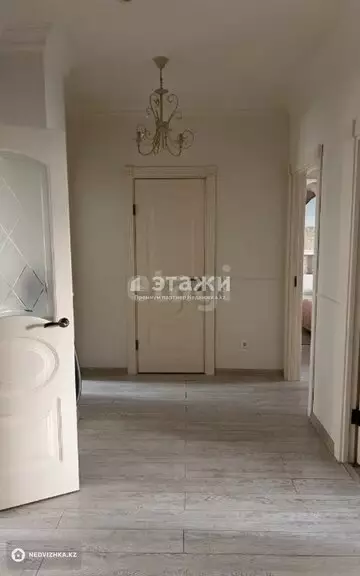 3-комнатная квартира, этаж 2 из 9, 88 м²