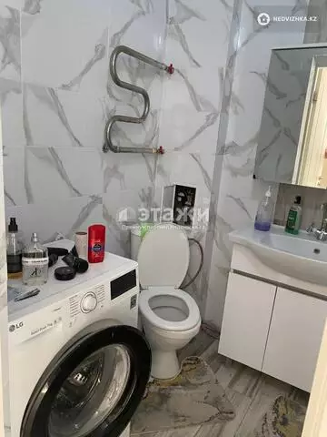 2-комнатная квартира, этаж 8 из 8, 40 м²