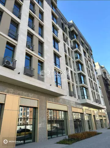 3-комнатная квартира, этаж 4 из 7, 112 м²
