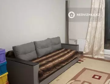 1-комнатная квартира, этаж 3 из 4, 40 м², на длительный срок