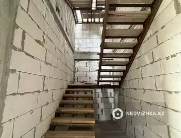 217 м², 5-комнатная квартира, этаж 2 из 3, 217 м², изображение - 10