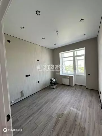 1-комнатная квартира, этаж 6 из 12, 39 м²