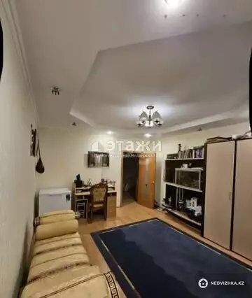 4-комнатная квартира, этаж 3 из 10, 148 м²