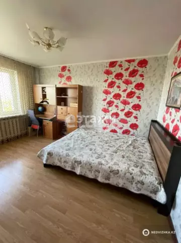 4-комнатная квартира, этаж 16 из 17, 107 м²