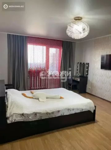 4-комнатная квартира, этаж 16 из 17, 107 м²