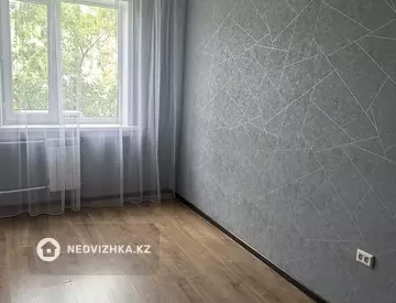 3-комнатная квартира, этаж 4 из 5, 59 м²