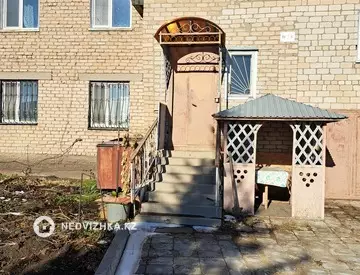 3-комнатная квартира, этаж 2 из 2, 88 м²