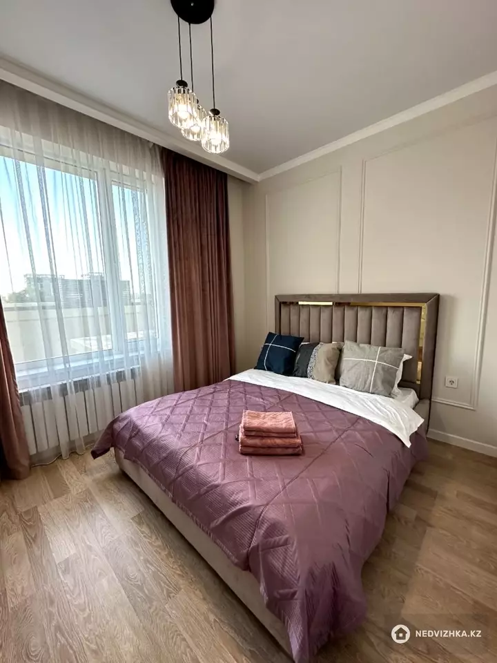 55 м², 1-комнатная квартира, этаж 2 из 14, 55 м², посуточно, изображение - 1