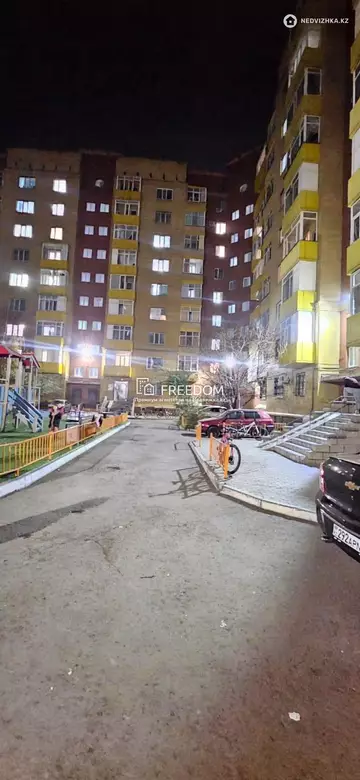 1-комнатная квартира, этаж 8 из 9, 53 м²