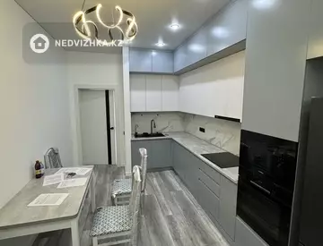 3-комнатная квартира, этаж 8 из 10, 95 м²