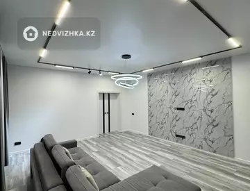 3-комнатная квартира, этаж 8 из 10, 95 м²