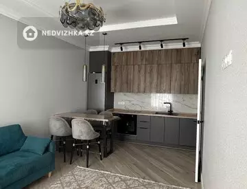 2-комнатная квартира, этаж 8 из 9, 43 м²