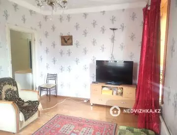 3-комнатная квартира, этаж 2 из 2, 60 м²