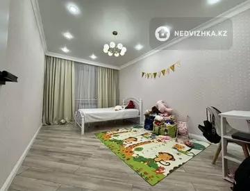 4-комнатная квартира, этаж 3 из 5, 113 м²