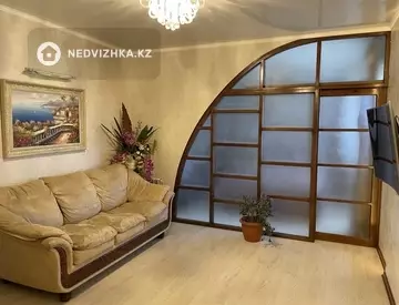 3-комнатная квартира, этаж 9 из 9, 64 м²