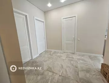 3-комнатная квартира, этаж 14 из 14, 70 м², на длительный срок