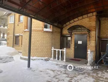 8-комнатный дом, 10 соток, 310 м²