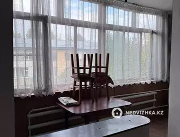 2-комнатная квартира, этаж 3 из 3, 48 м²