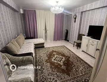 2-комнатная квартира, этаж 8 из 9, 64 м²