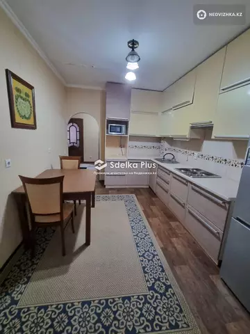 3-комнатная квартира, этаж 2 из 9, 85 м²