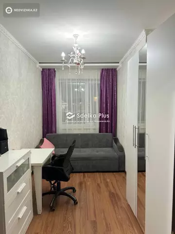 3-комнатная квартира, этаж 2 из 12, 80 м²