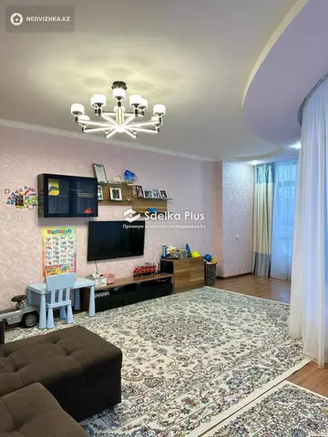 3-комнатная квартира, этаж 2 из 12, 80 м²