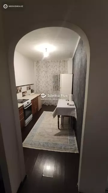 1-комнатная квартира, этаж 24 из 25, 35 м²