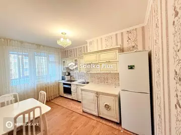 2-комнатная квартира, этаж 3 из 12, 62 м²