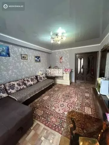 3-комнатная квартира, этаж 3 из 4, 62 м²