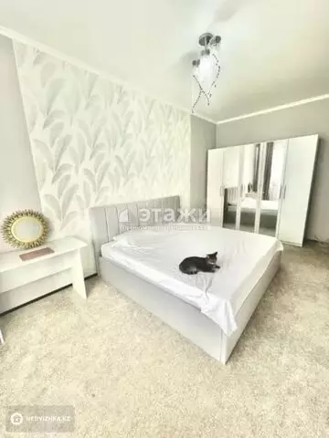 2-комнатная квартира, этаж 8 из 22, 70 м²