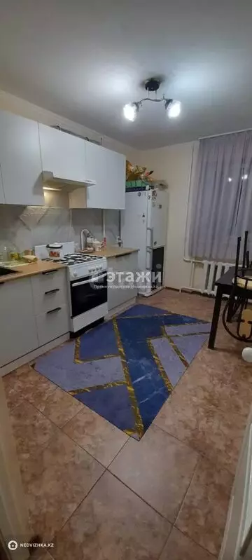 2-комнатная квартира, этаж 4 из 5, 50 м²