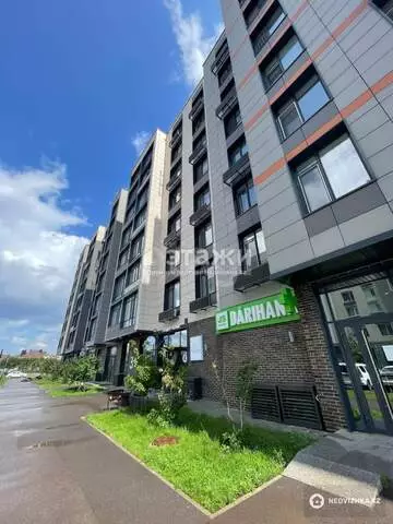 3-комнатная квартира, этаж 2 из 8, 98 м²