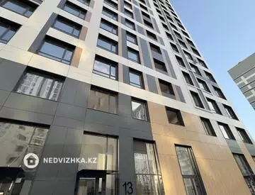 2-комнатная квартира, этаж 3 из 18, 42 м²