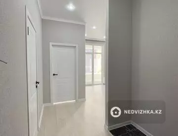 2-комнатная квартира, этаж 3 из 14, 40 м²