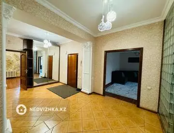 142.4 м², 3-комнатная квартира, этаж 4 из 7, 142 м², изображение - 25