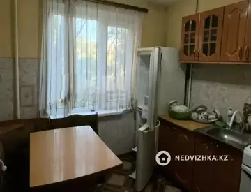 2-комнатная квартира, этаж 3 из 5, 45 м²