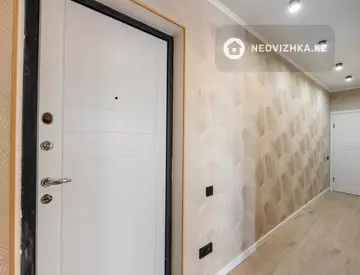 3-комнатная квартира, этаж 8 из 10, 66 м²