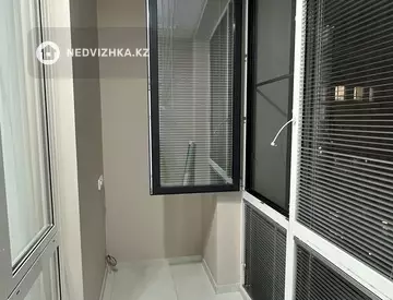 2-комнатная квартира, этаж 8 из 9, 50 м², на длительный срок