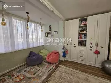 4-комнатная квартира, этаж 7 из 9, 107 м²
