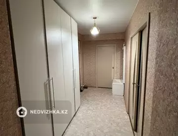 2-комнатная квартира, этаж 8 из 9, 62 м²